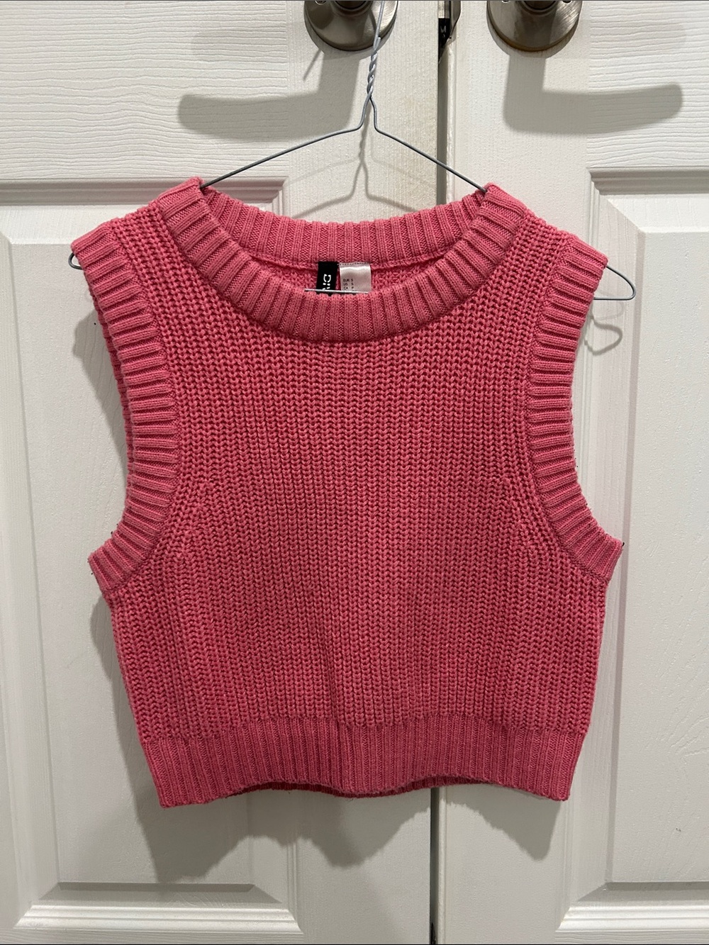 H&M Pink Knit Sleeveless Sweater Vest